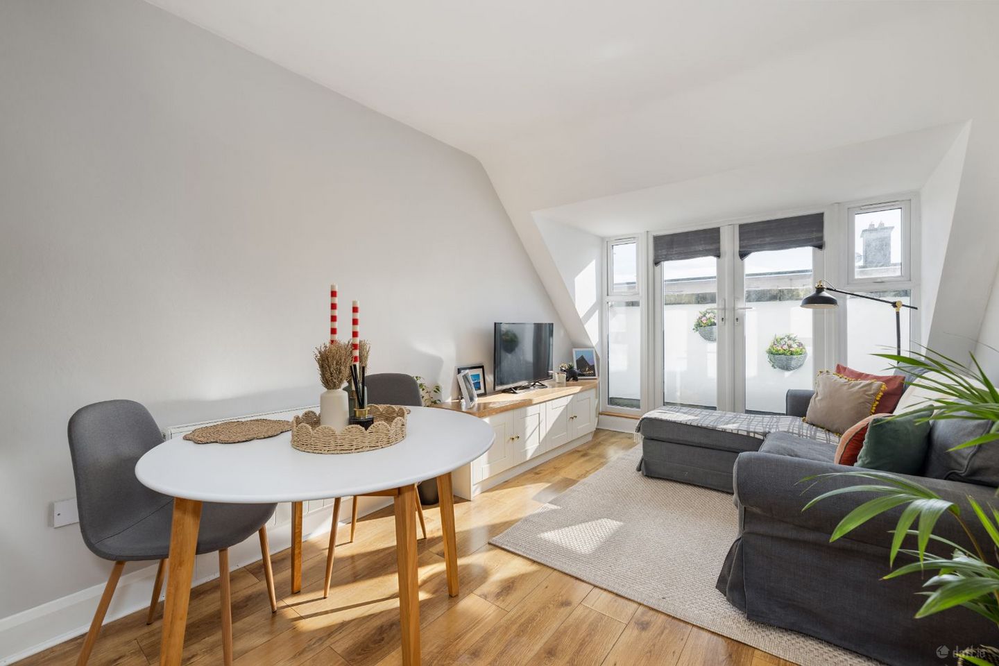 Apartment 402, Phoenix View, Kilmainham, Dublin 8, D08KN32
