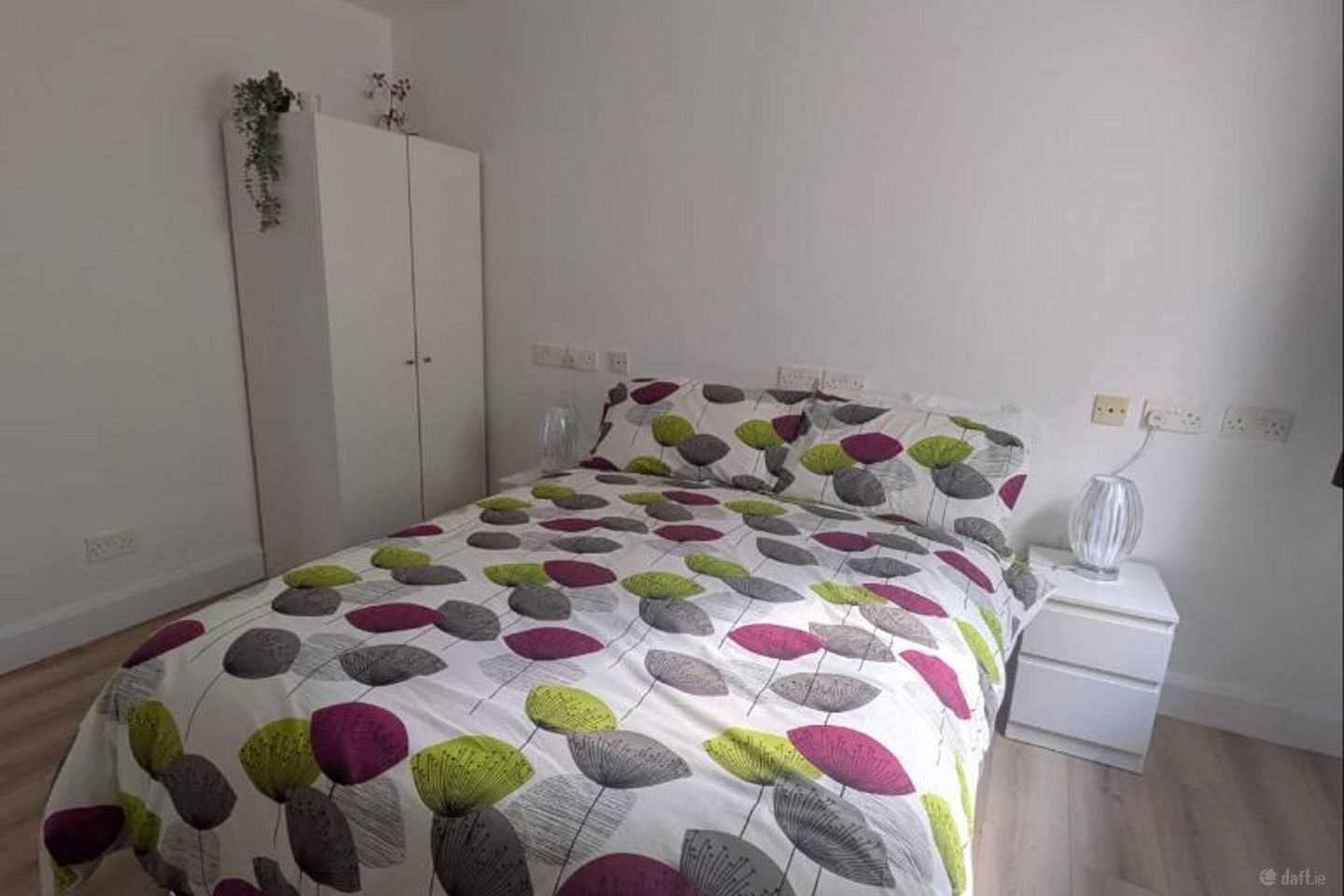 Castleknock Square, Castleknock, Dublin 15