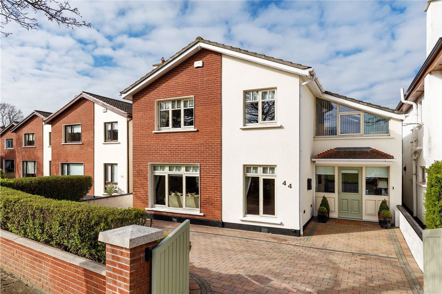 44 College Grove, Castleknock, Dublin 15, D15YF6Y