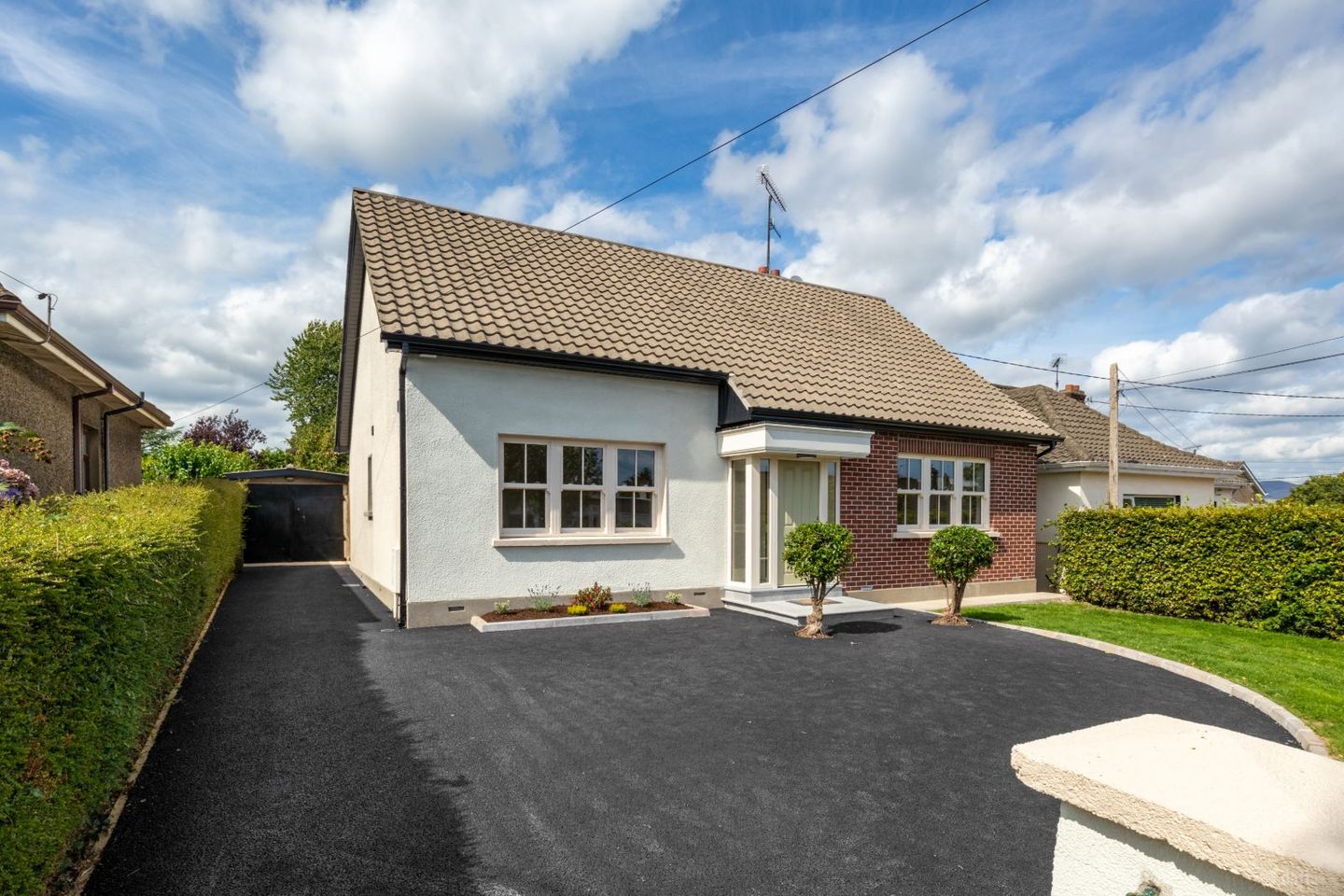 Kia, 67 Annaverna Drive, Árd Easmuinn, Dundalk, Co. Louth, A91H9C2