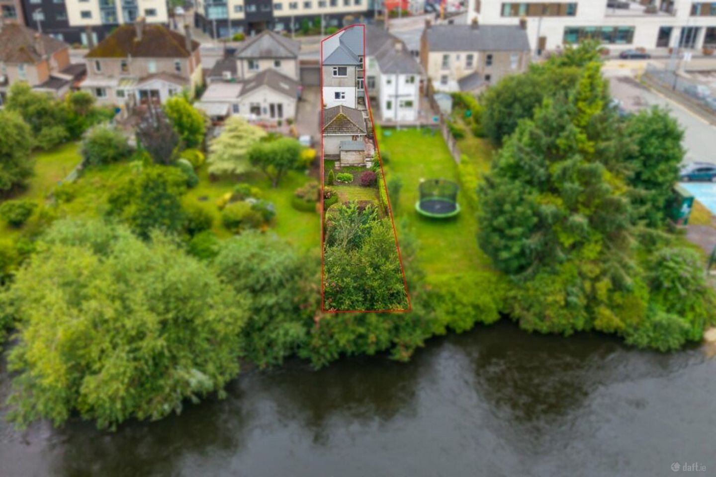 Haze Lee, Victoria Cross, Victoria Cross, Co. Cork, T12APR3