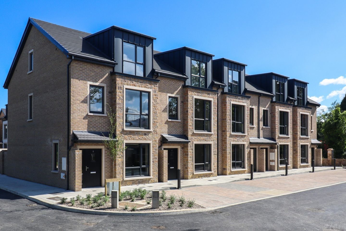 4 bedroom / 4 bathroom house - Drumkeen, Carrickmi, Glenamuck Road, Carrickmines, Dublin 18