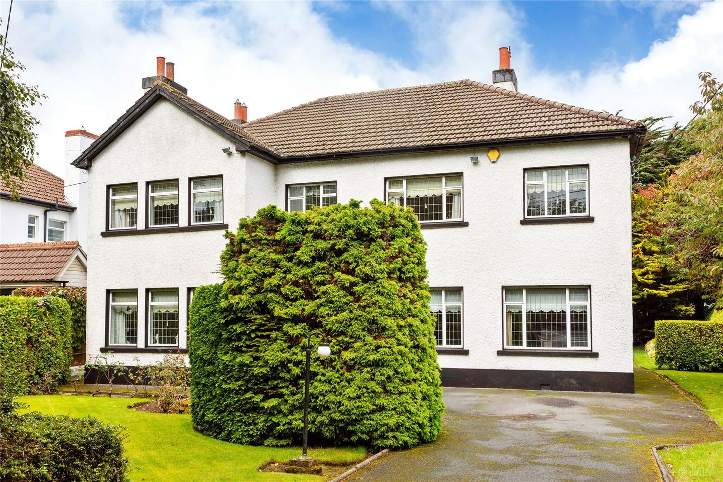 Troutbeck, Leopardstown Road, Foxrock, Dublin 18, D18E7N0