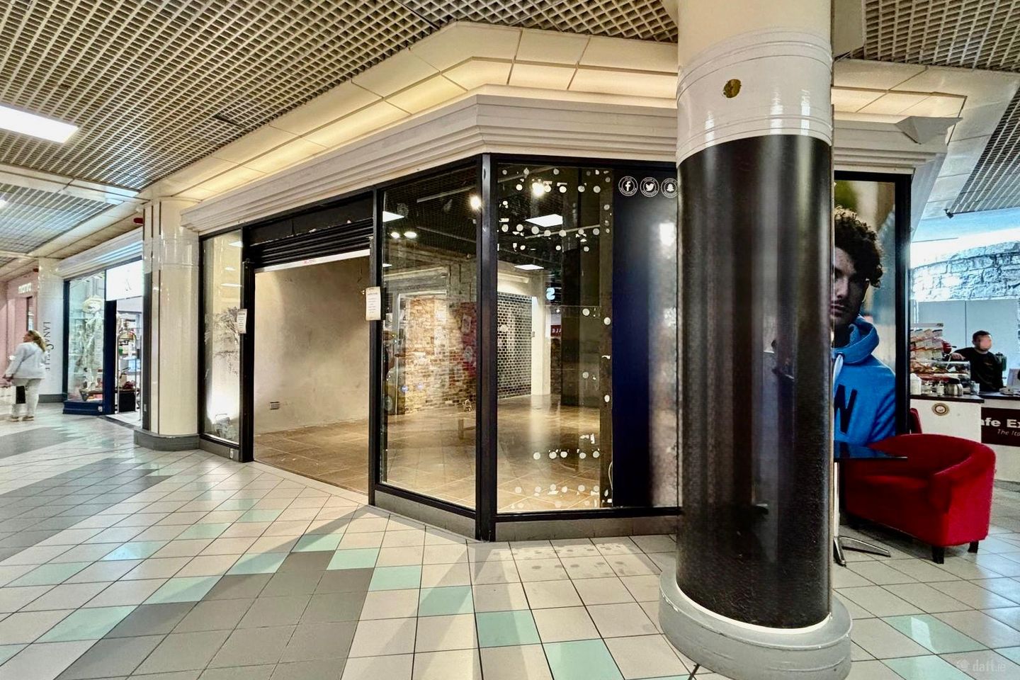 Unit 204 Eyre Square Shopping Centre, Eyre Square, Galway City Centre