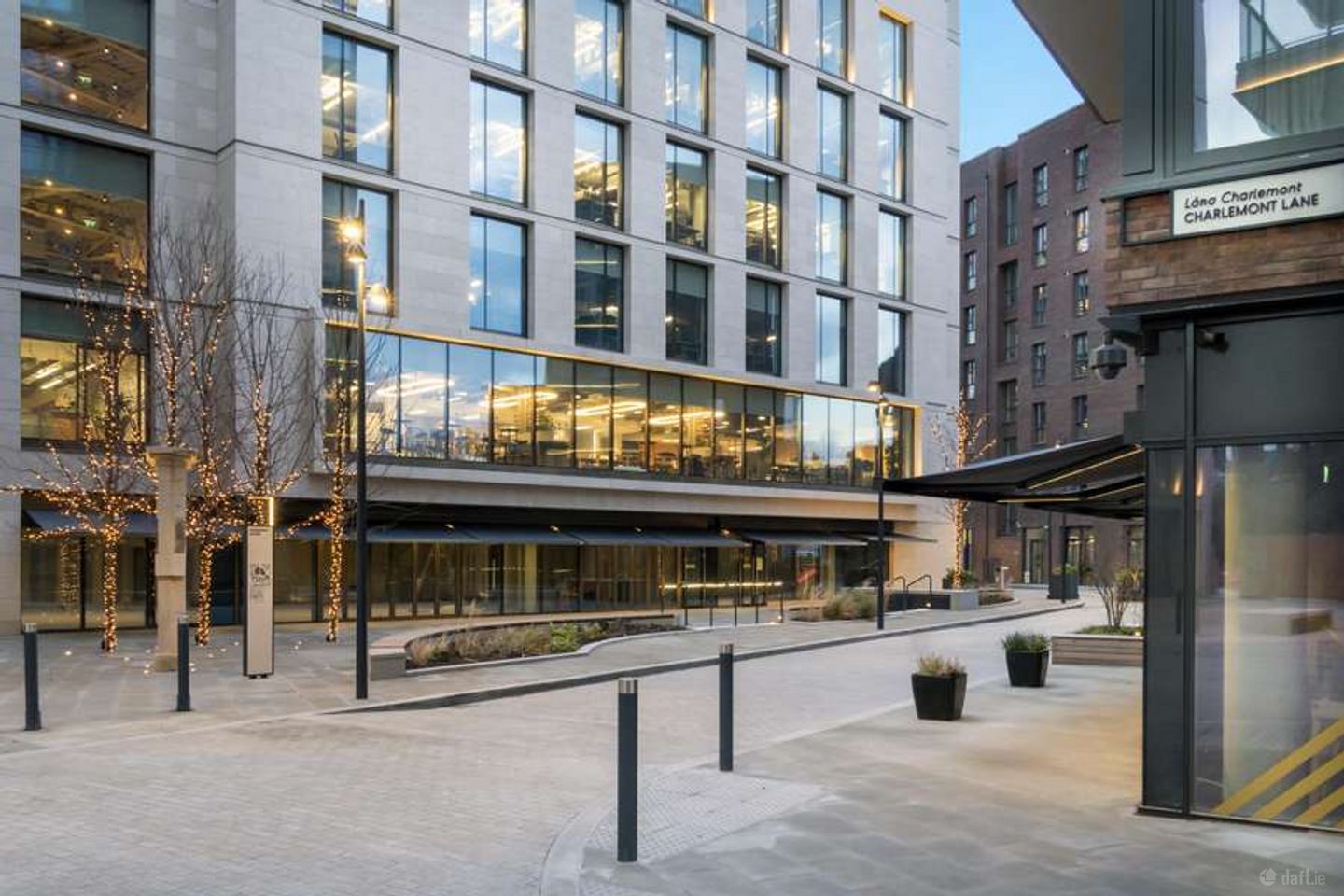 Flagship Licensed Restaurant Opportunity, Charlemont Square, D.2, Dublin 2