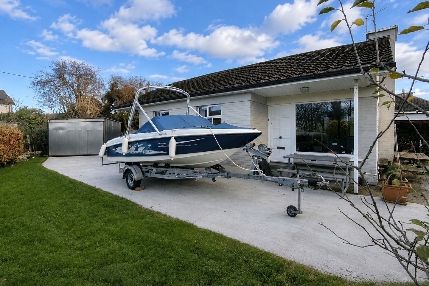 2 Harbour View, Dromineer, Nenagh, Co Tipperary, E45P822
