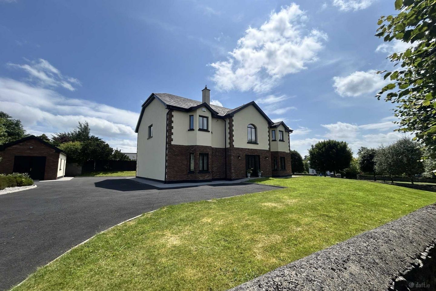 2 Parklands, Ballyalla, Ennis, Co. Clare, V95W2N8