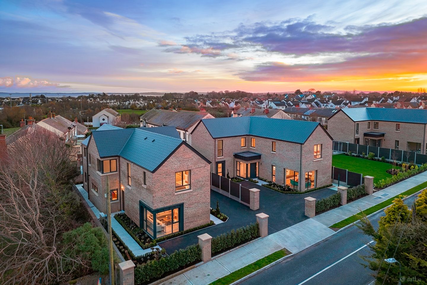 2 Hillcrest, Rock Road, Blackrock, Co. Louth, A91PX62