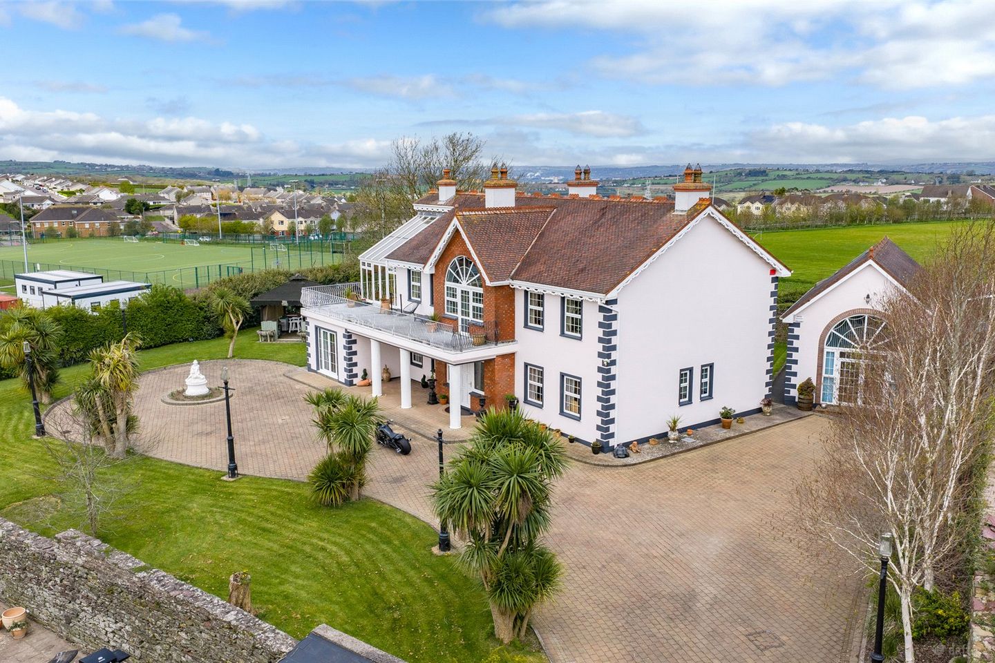 Vistamar, Mount Crozier, Cobh, Co. Cork, P24A472