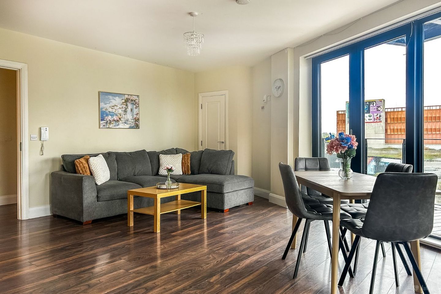 Adamstown Avenue, Adamstown, Co. Dublin