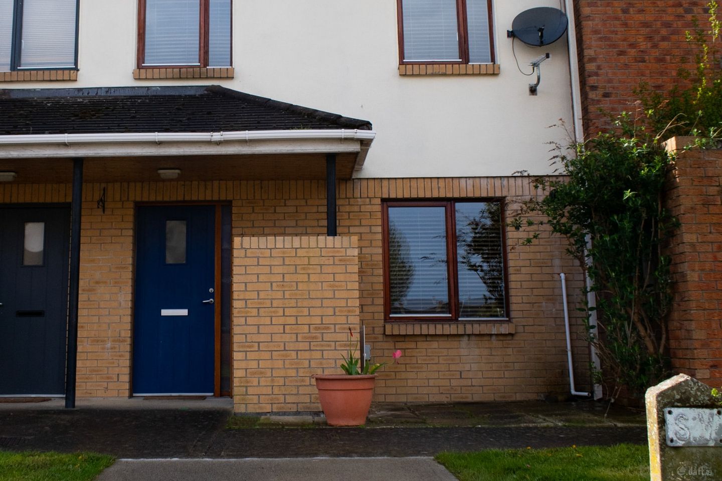 2 Russell Grove, Tallaght, Dublin 24