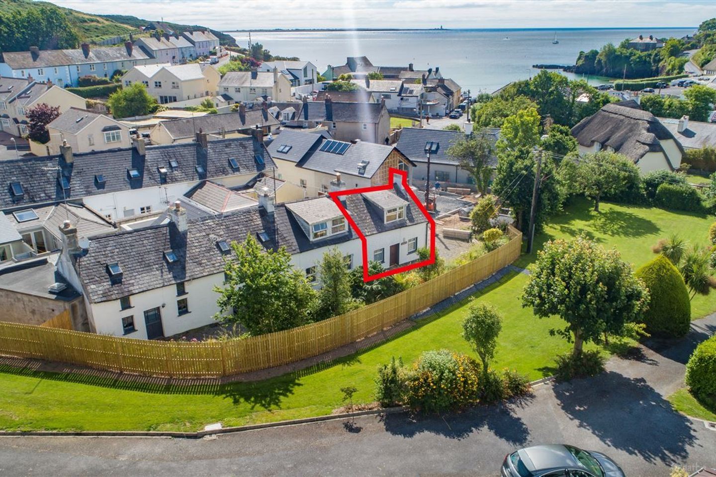 Caisleáin Óir, 1 Glenview Terrace, Dunmore East, Co. Waterford