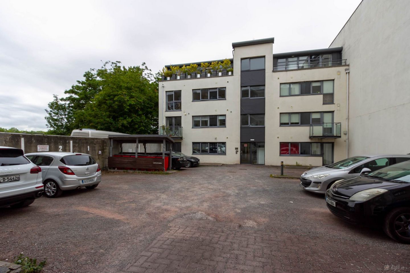 Apartment 52, 73 Leonard`s Court, Clanbrassil Street Lower, Dublin 8, Co. Dublin