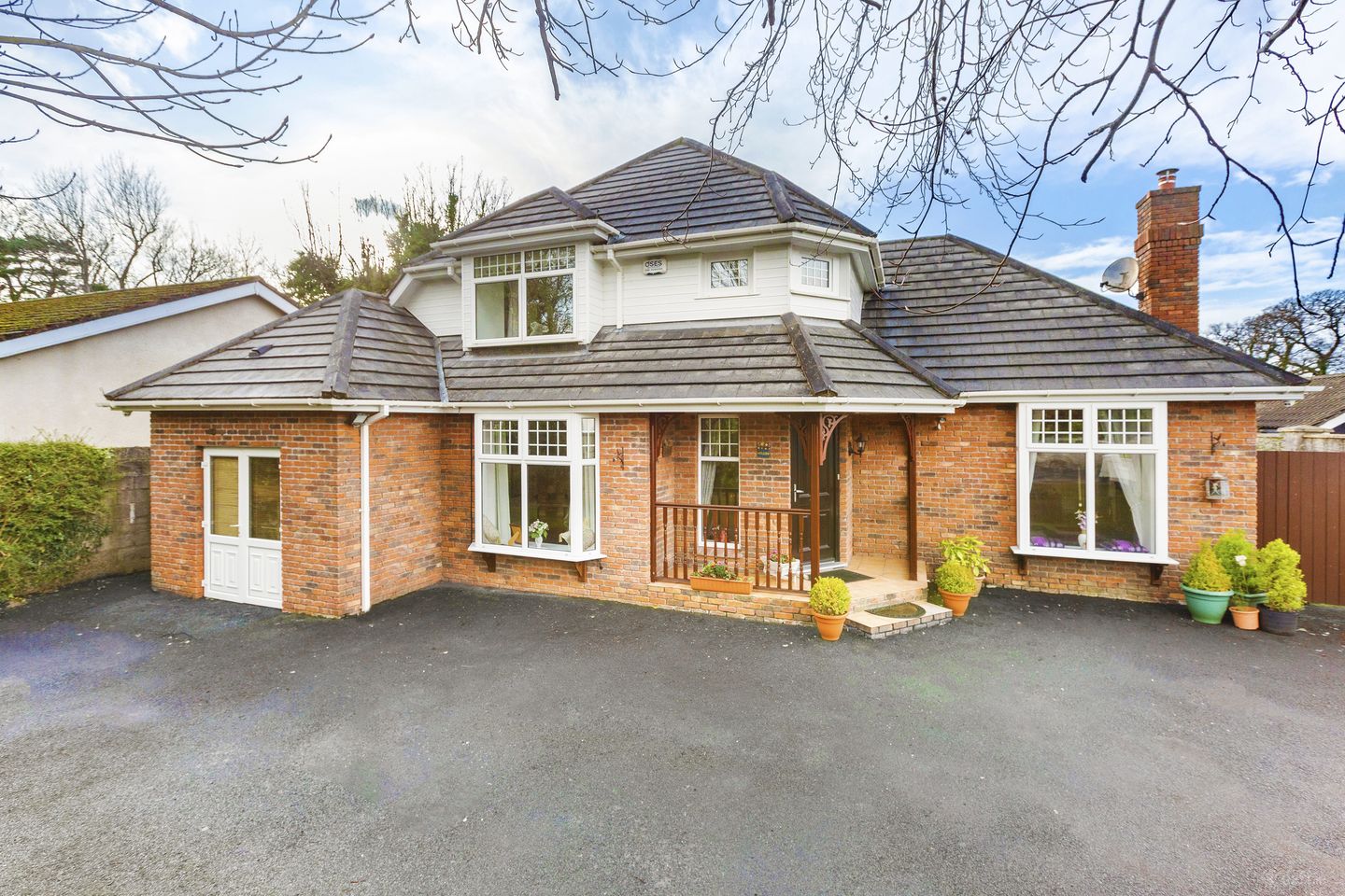 Carricklodge, Torquay Road, Foxrock, Dublin 18, D18C2W8