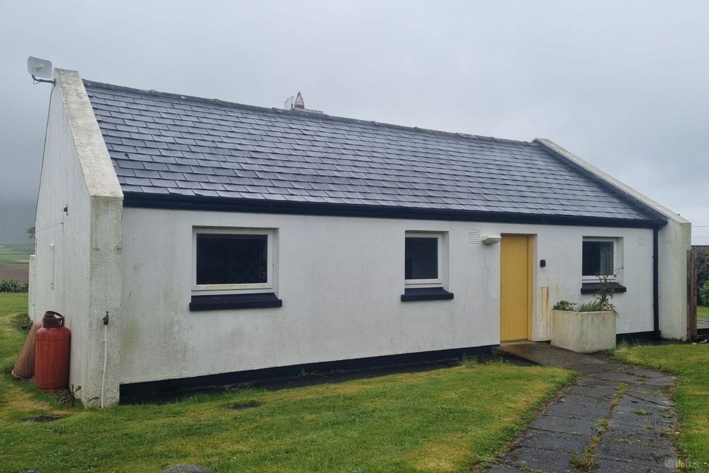 Bloomswood, 20 Dún An Óir, Ballyferriter, Dingle, Co. Kerry, V92F2N2