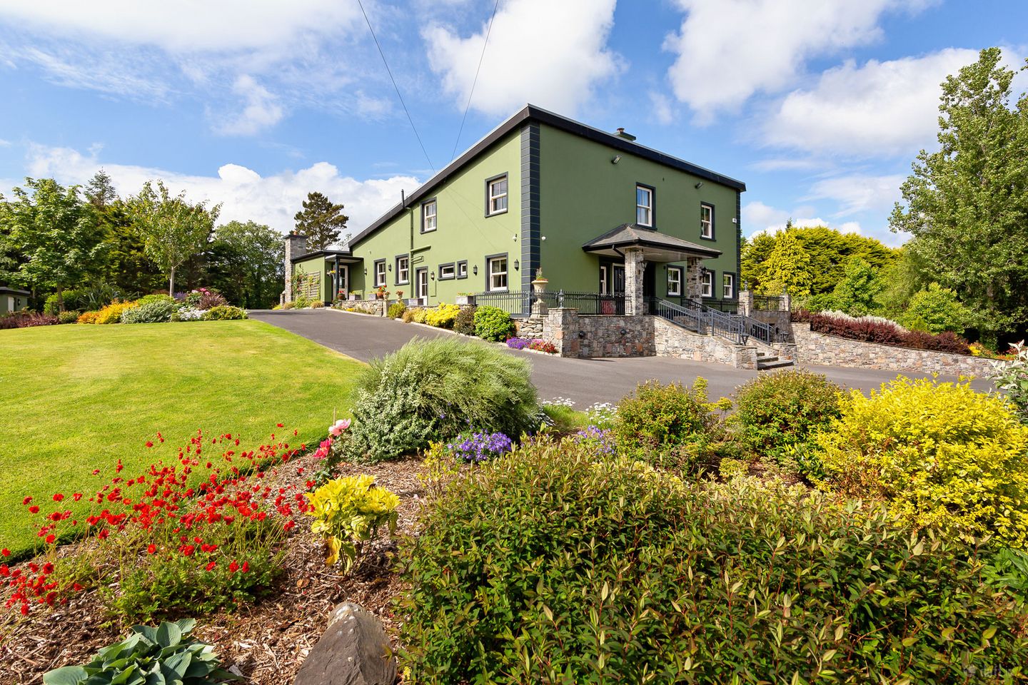 Aurora, Clooneen, Westport, Co. Mayo, F28NW29