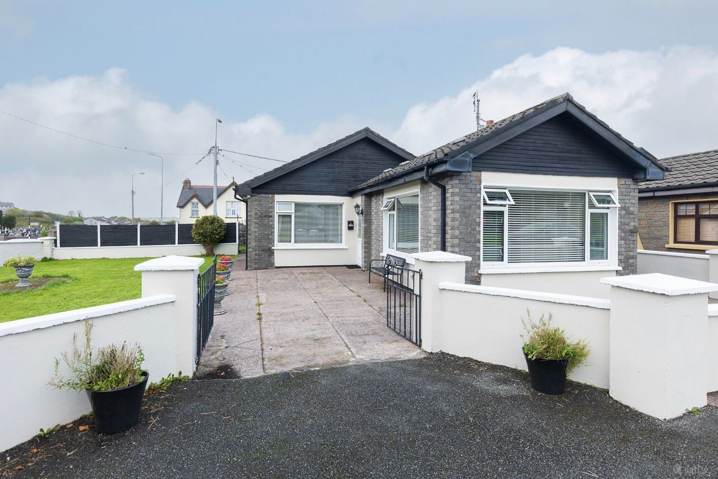 12 Elton Estate, Carrignafoy, Cobh, Co. Cork, P24V090