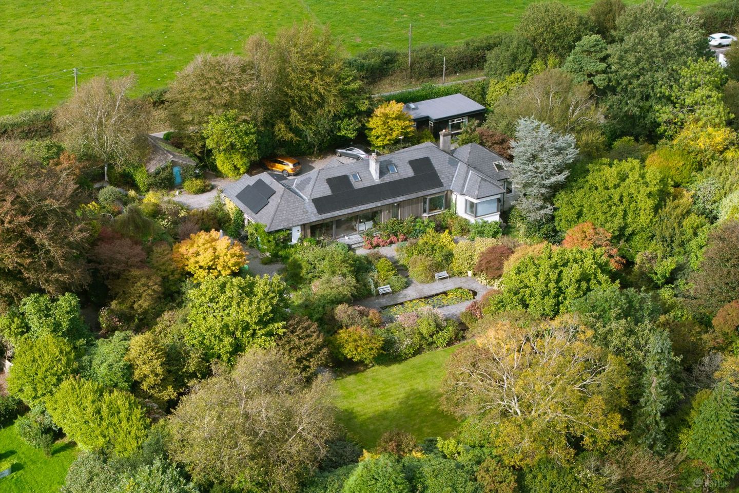 Lakemount, Barnavara Hill, Riverstown, Co. Cork, T45X340