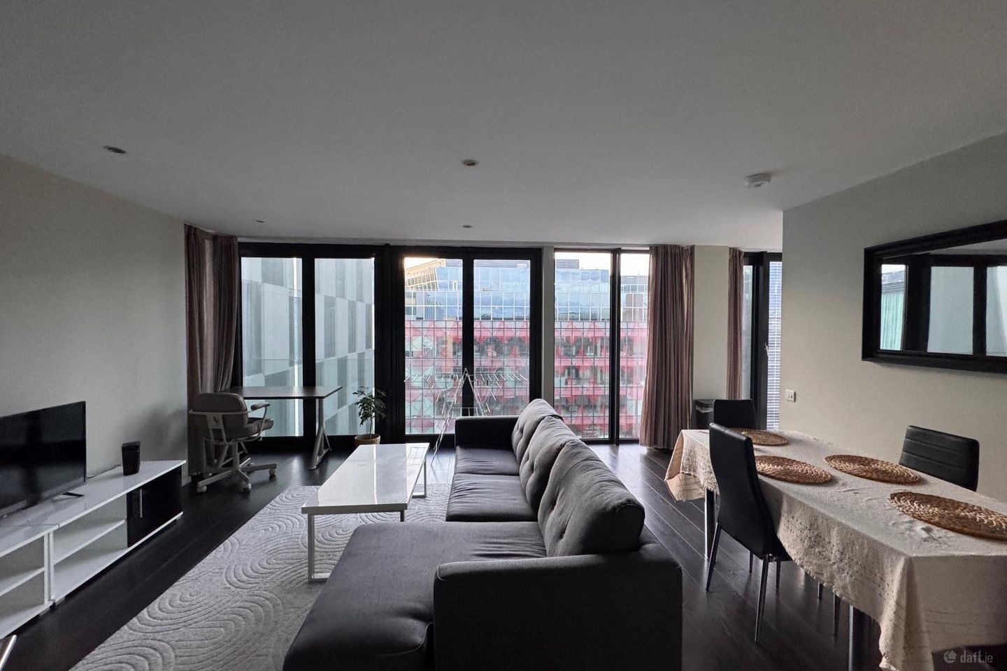 Grand Canal Square Residences, Hibernian Road, Dublin 2, Grand Canal Dock, Dublin 2