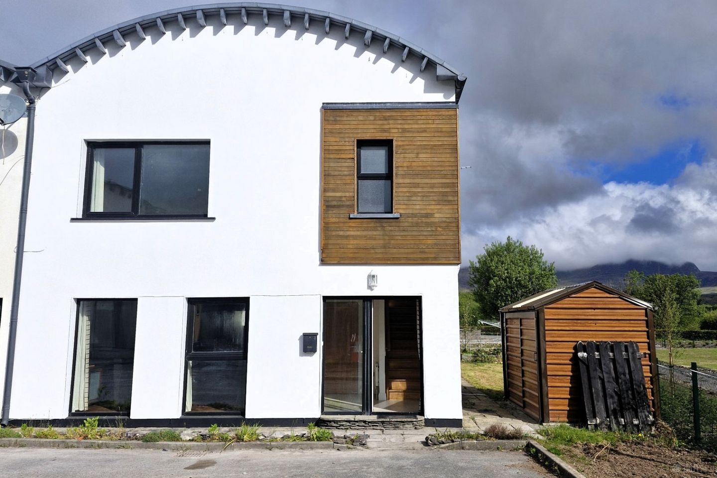 3 Atlantic Gateway, West End, Sneem, Tahilla, Co. Kerry, V93XA36