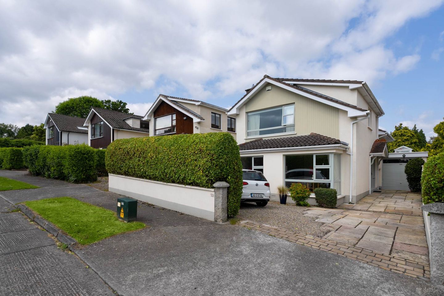 Lincolnswood, 39 Kerrymount Rise, Foxrock, Dublin 18, Co. Dublin, D18H2N4