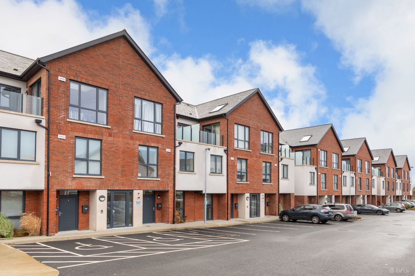 3 Bedroom, 2 bathroom, Oatlands Manor, Cherrygarth, Mount Merrion, Co. Dublin