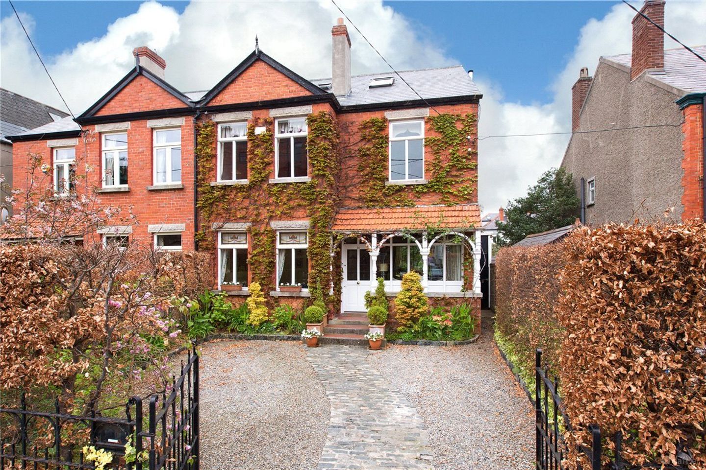 26 Eaton Square, Monkstown, Co. Dublin