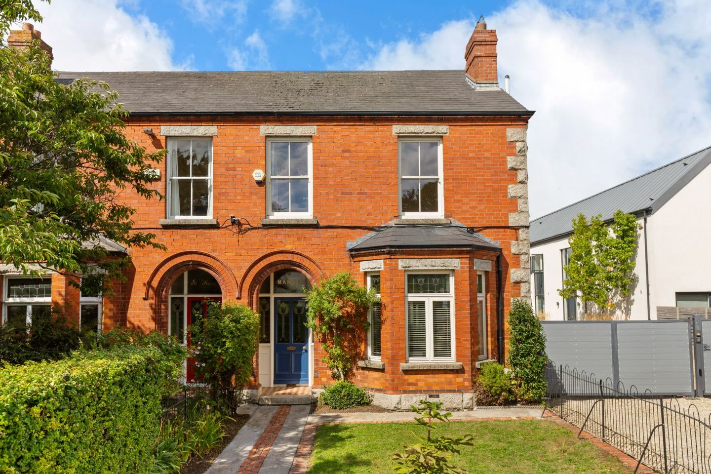 1 Holyrood Park, Sandymount, Dublin 4, D04W977