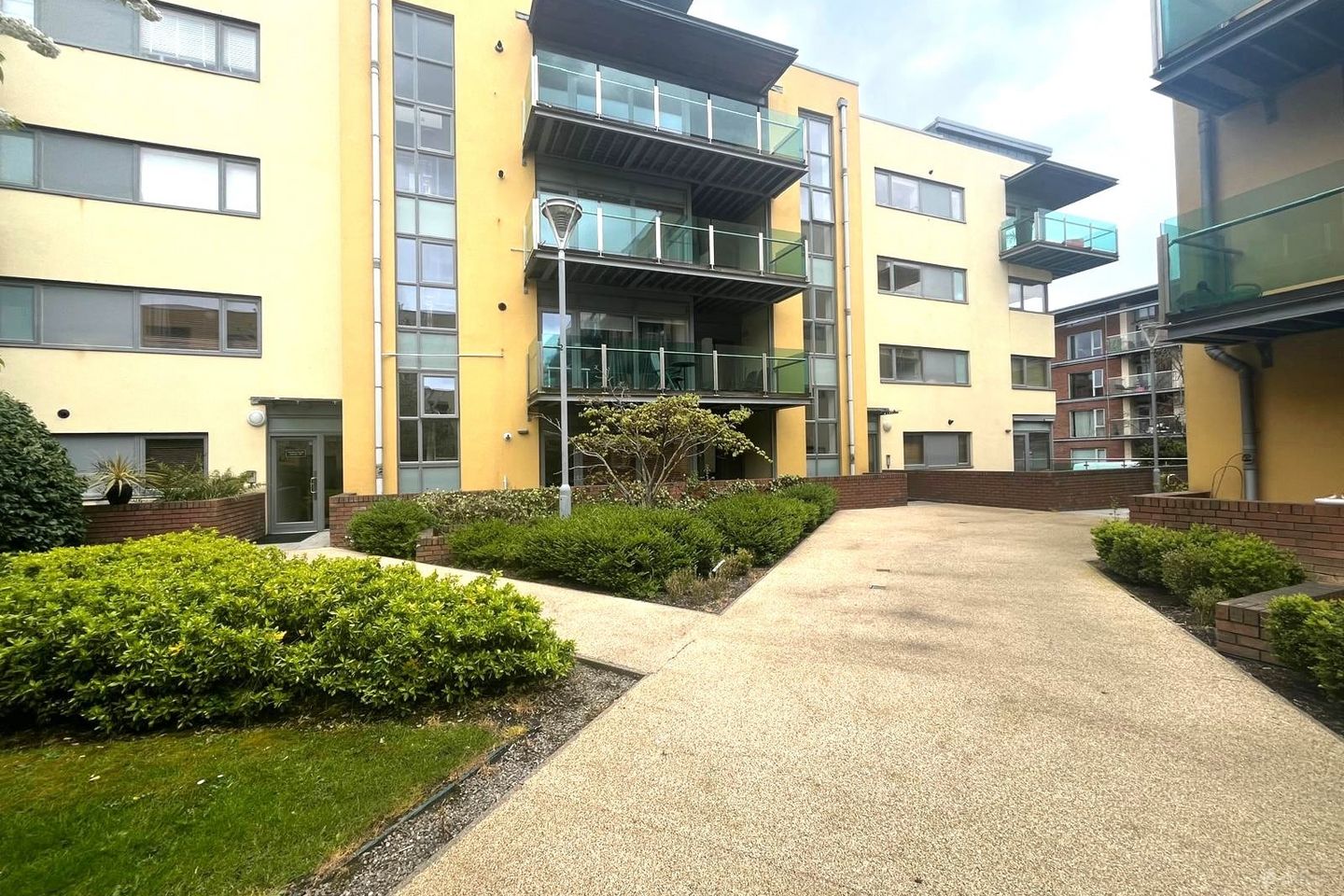 Glenesky Square, Phoenix Park Racecourse, Castleknock, Dublin 15