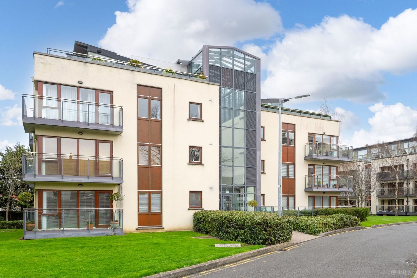 Apartment 6, Sefton Hall, Foxrock, Dublin 18, D18DY94