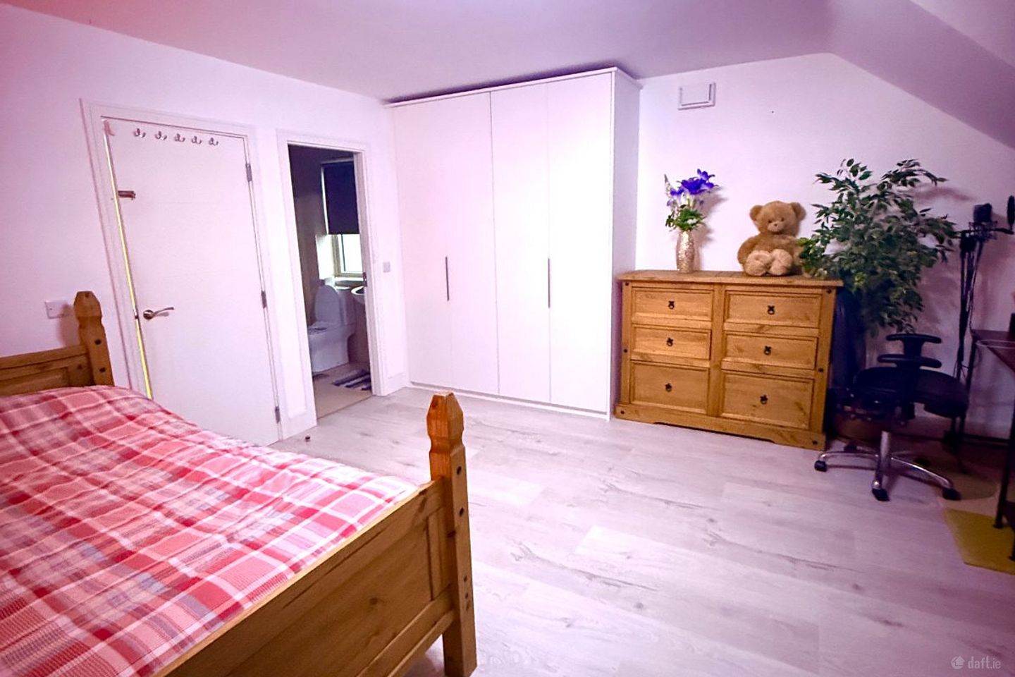 12 Shackleton Glen, Lucan, Adamstown, Co. Dublin