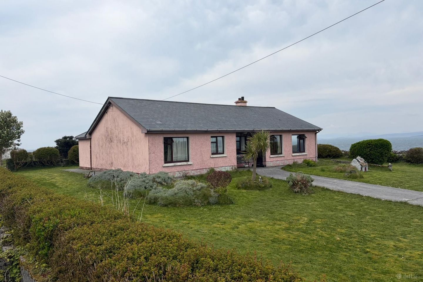 Cregmount House, Creig A'Chéirin, Onaght, Co. Galway, H91YD70