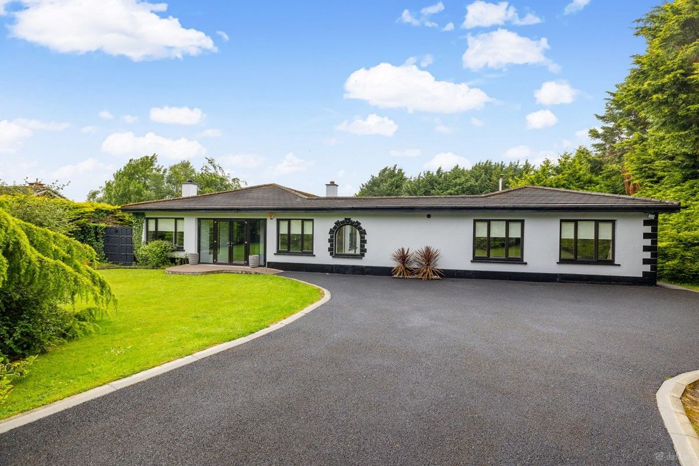 Bridge Fort, Green Road, Newbridge, Co. Kildare, R56YX24