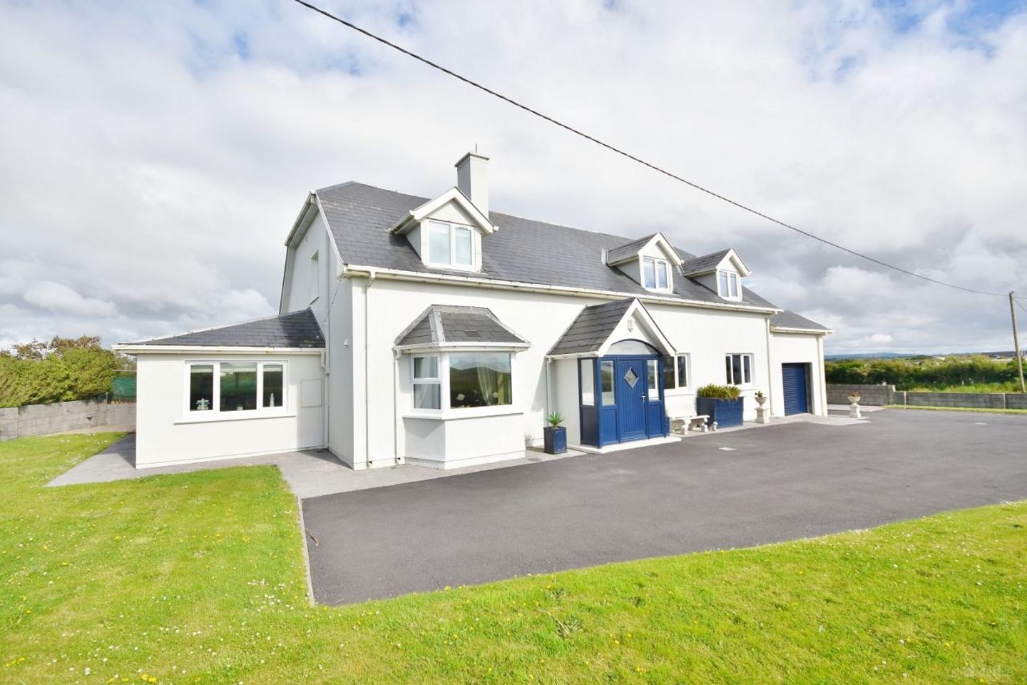 Feale View, Sandhill Road, Ballybunion, Co. Kerry, V31XD40