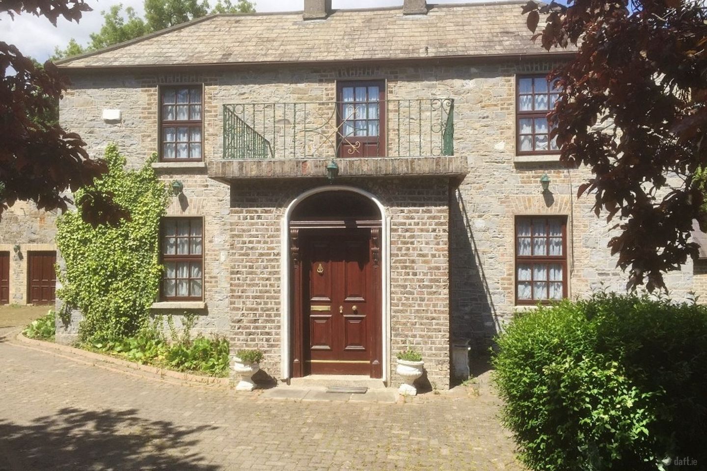 Kilbride House on c. 15.9 acres, Baldonnell, Dublin 22