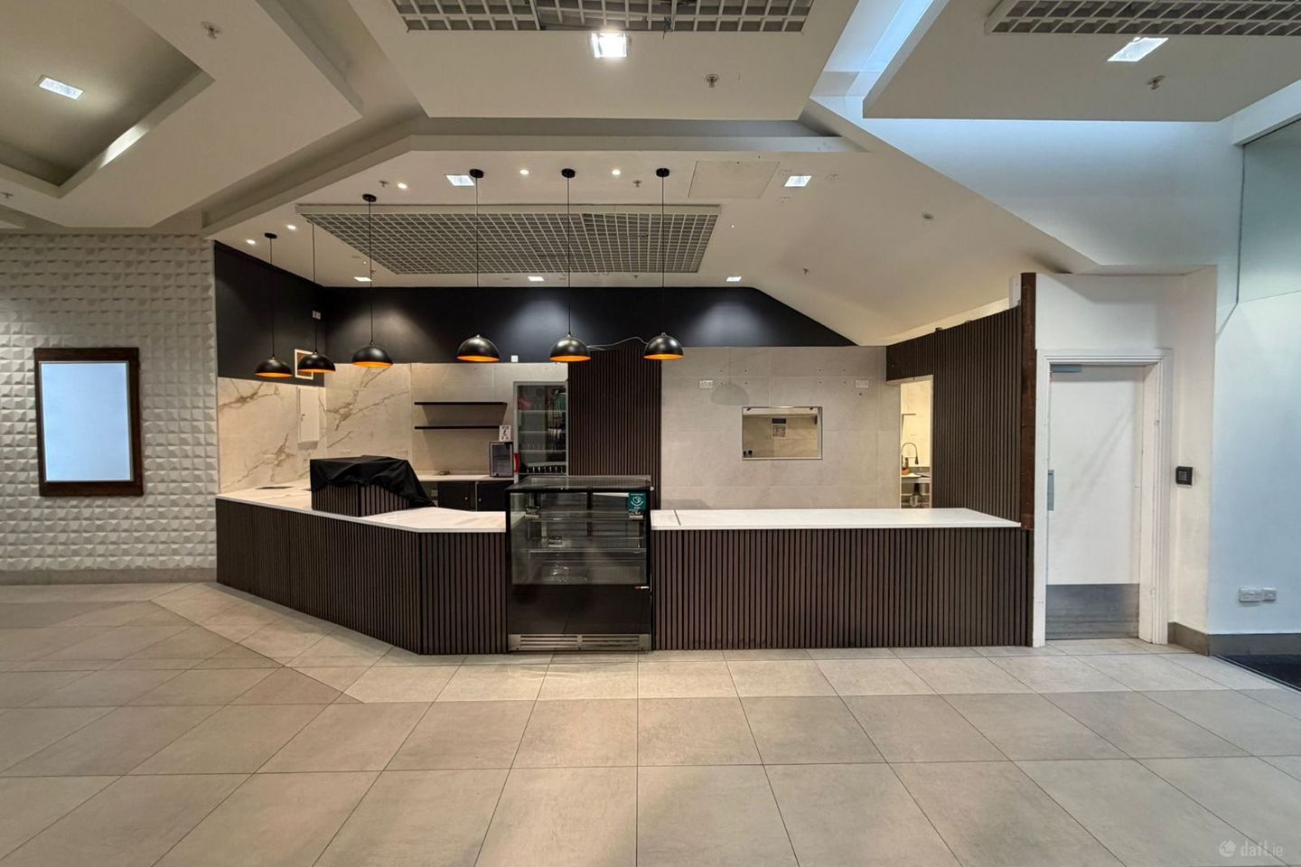 Unit 132-133, Eyre Square Centre, Eyre Square, Galway City Centre, Co. Galway