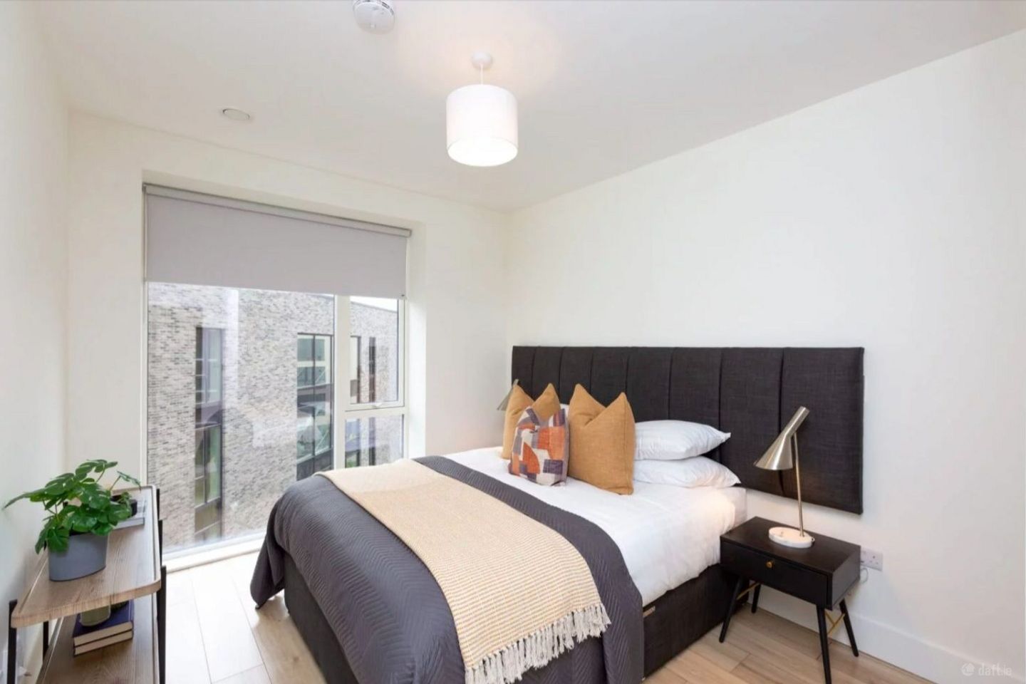 Double room with private bathroom and gym, Bluebell, Dublin 12