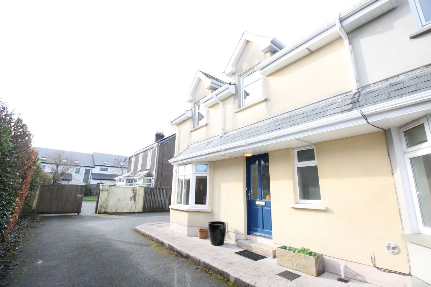 4 Hartlands Mews, Hartland's Road, The Lough, Co. Cork