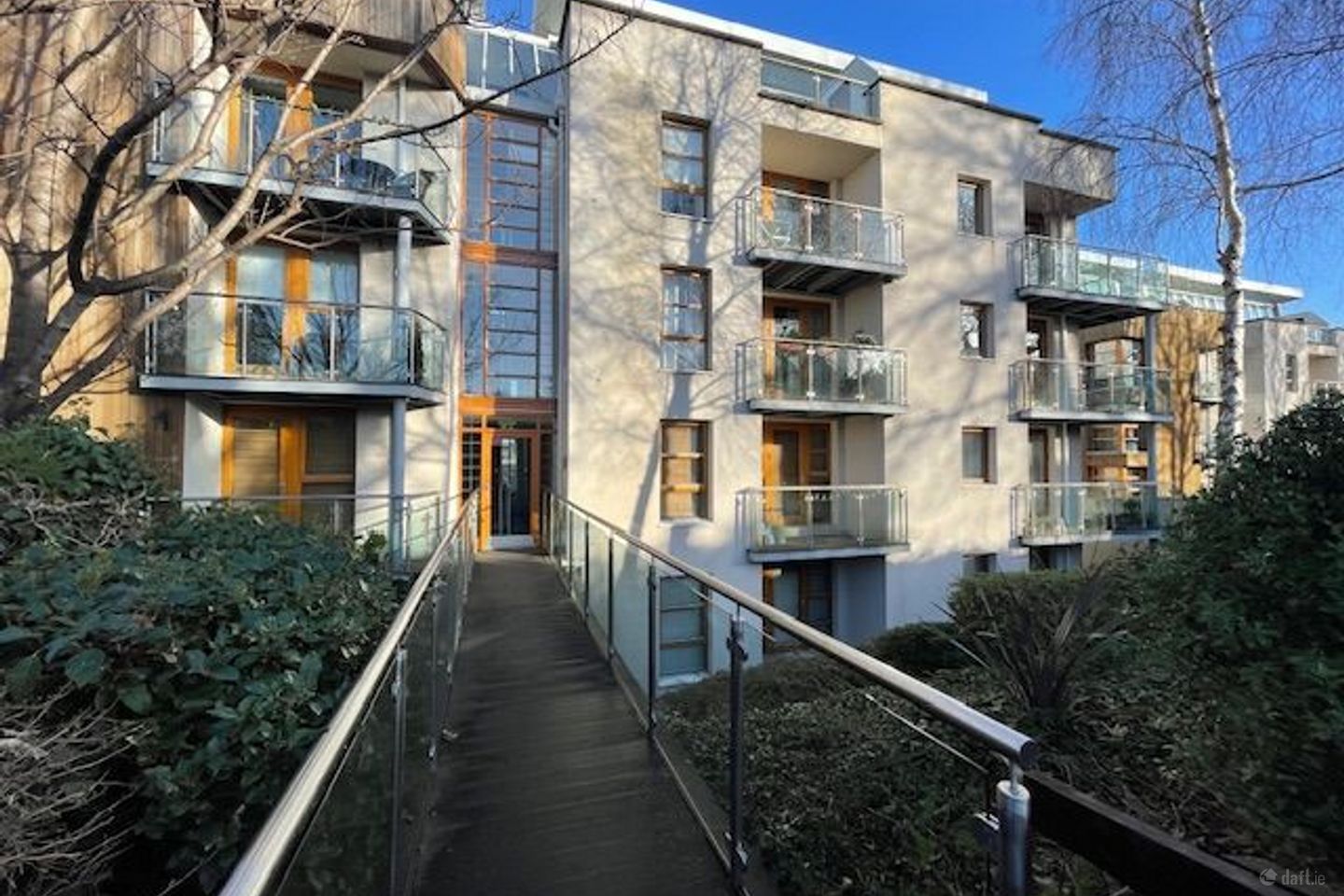 Dundrum Gate, Ballinteer Road, Dundrum, Dublin 16