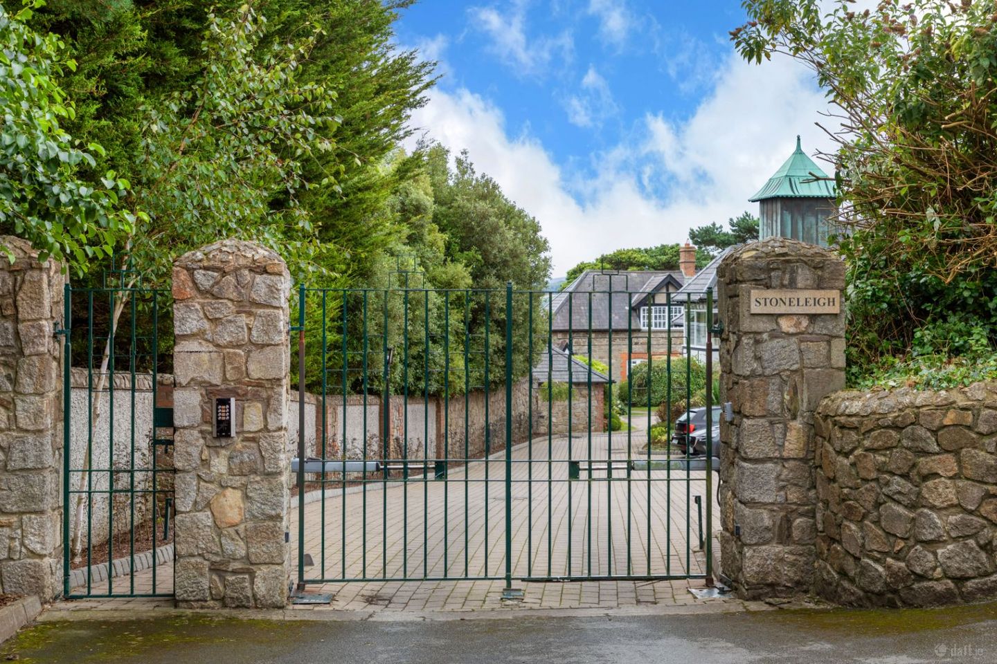 1 Stoneleigh Manor, Saint George'S Avenue, Killiney, Co. Dublin, A96P6V3