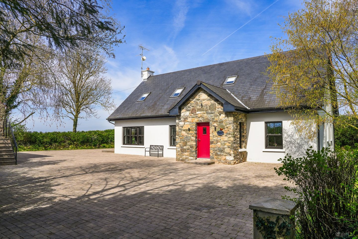 Hill Cottage, Annagharnet, Virginia, Co. Cavan, A82H48X