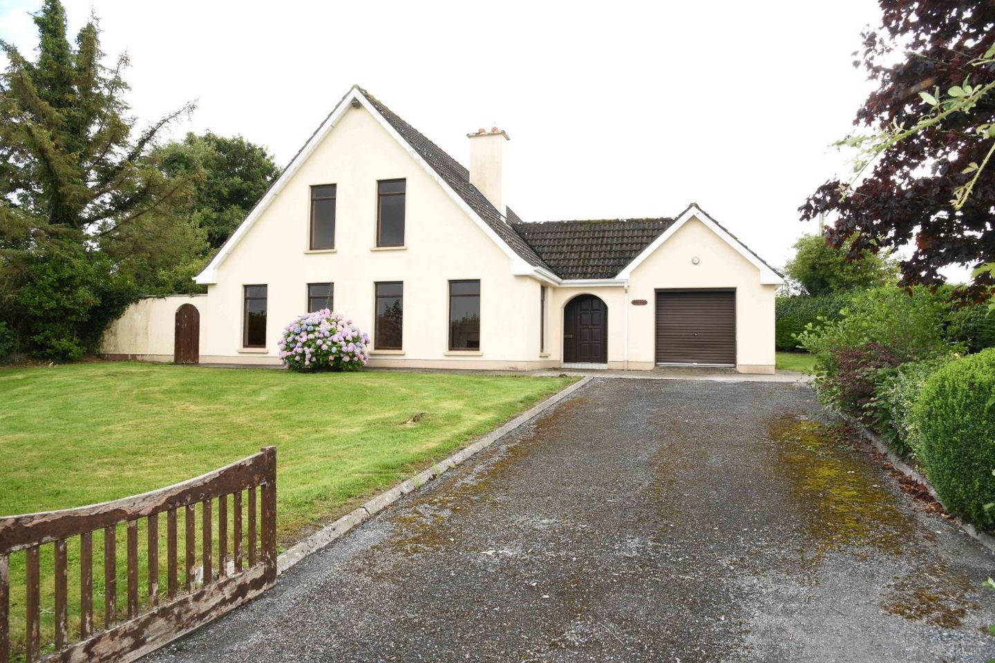 Glebe Lodge, Glebe , Claregalway, Co. Galway, H91Y9YX