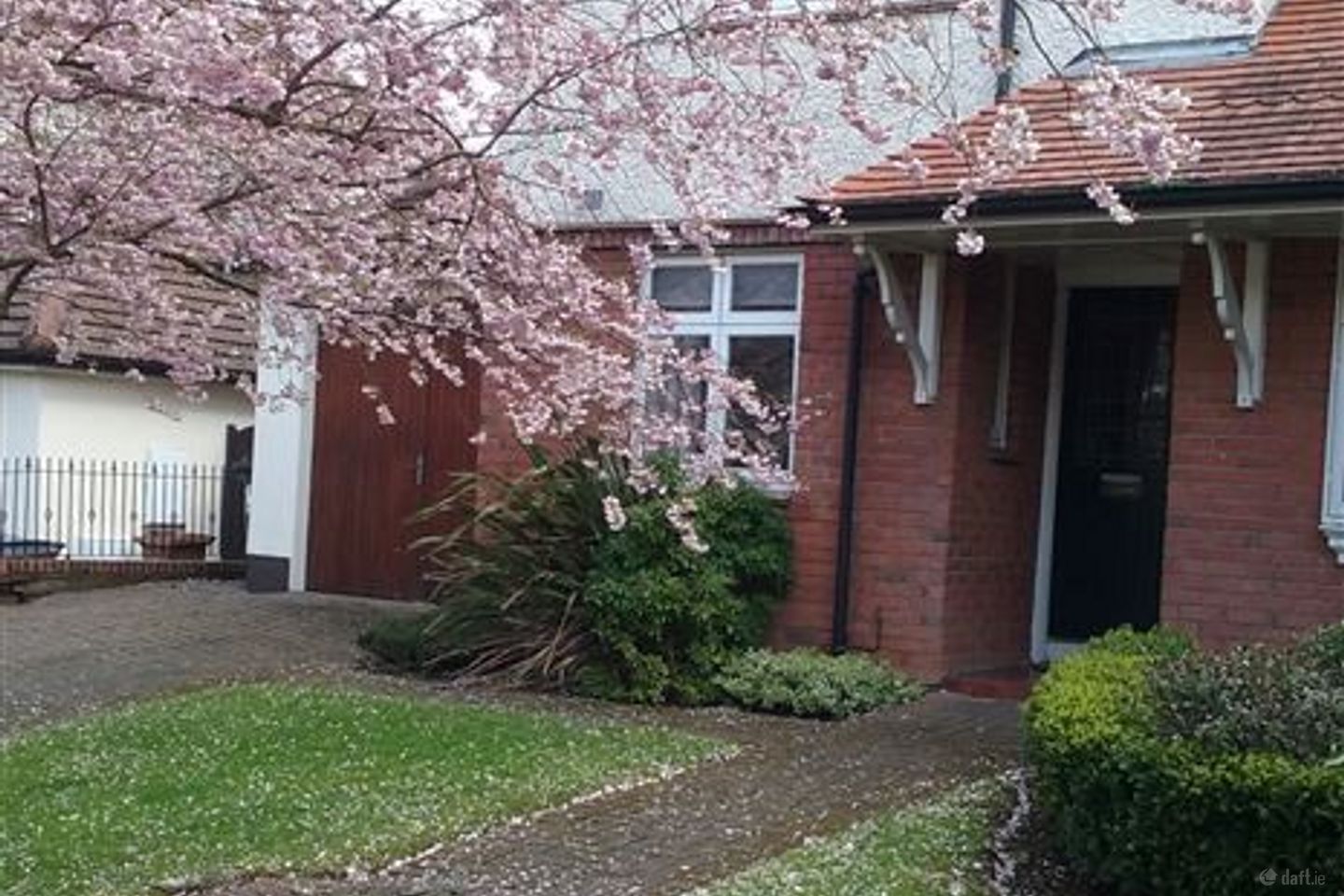 A Large House in Saint Helens Wood , Booterstown , Dublin, Stillorgan, Co. Dublin