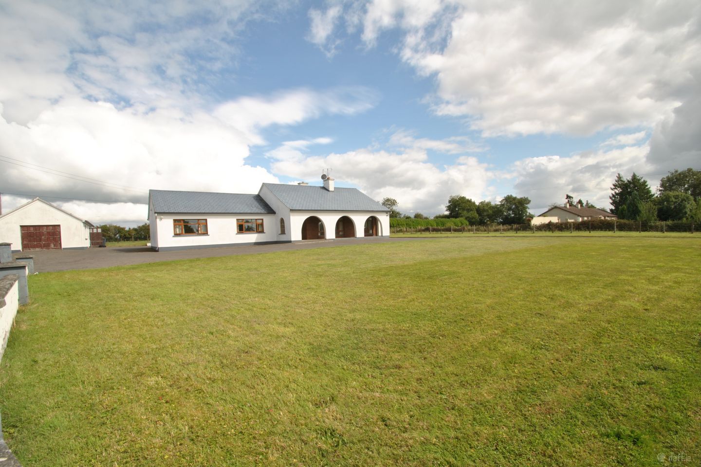 The Arches, Birr Road, Shinrone, Birr, Co. Offaly, R42DW66