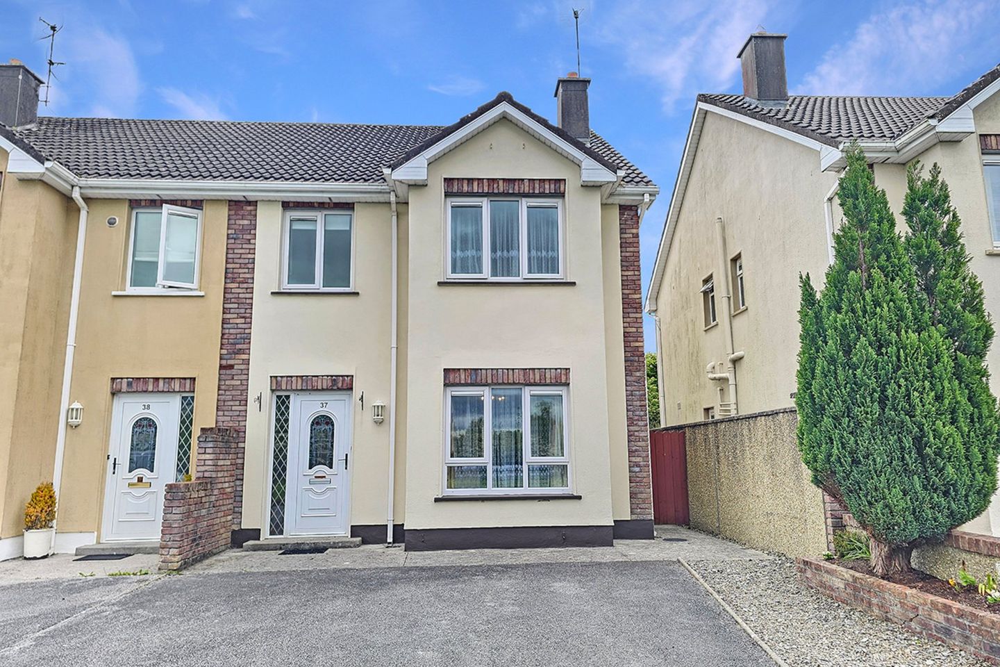 37 Fergus View, Cappahard, Ennis, Co Clare, V95Y0E6