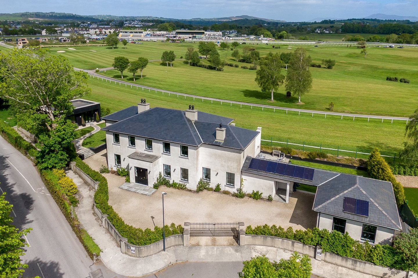 One Castle Drive, Ross Road, Killarney, County Kerry, V93H1FX