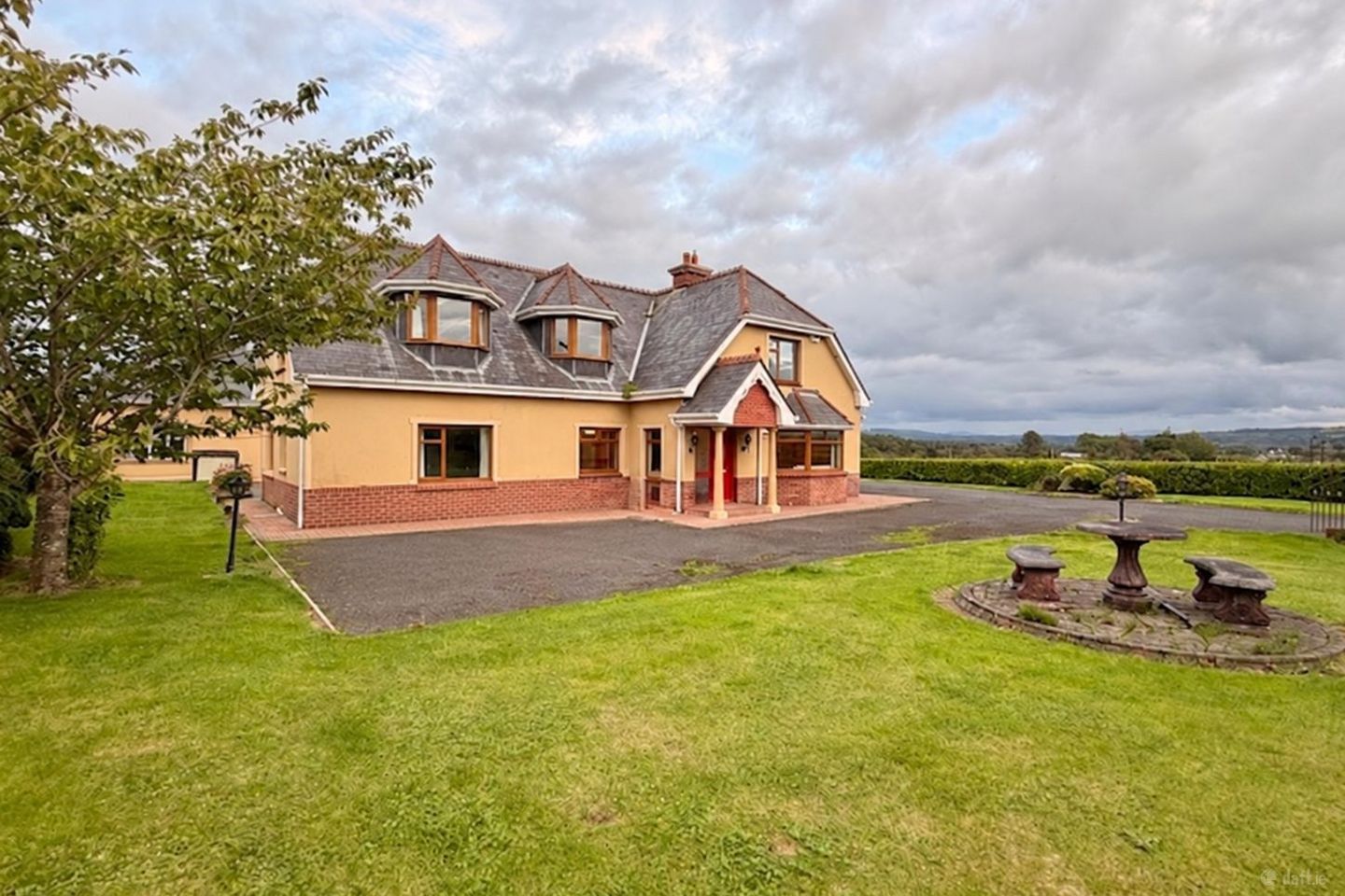 Woodvilla House, Ballygamboon, Castlemaine, Tralee, Co. Kerry, V93VP66