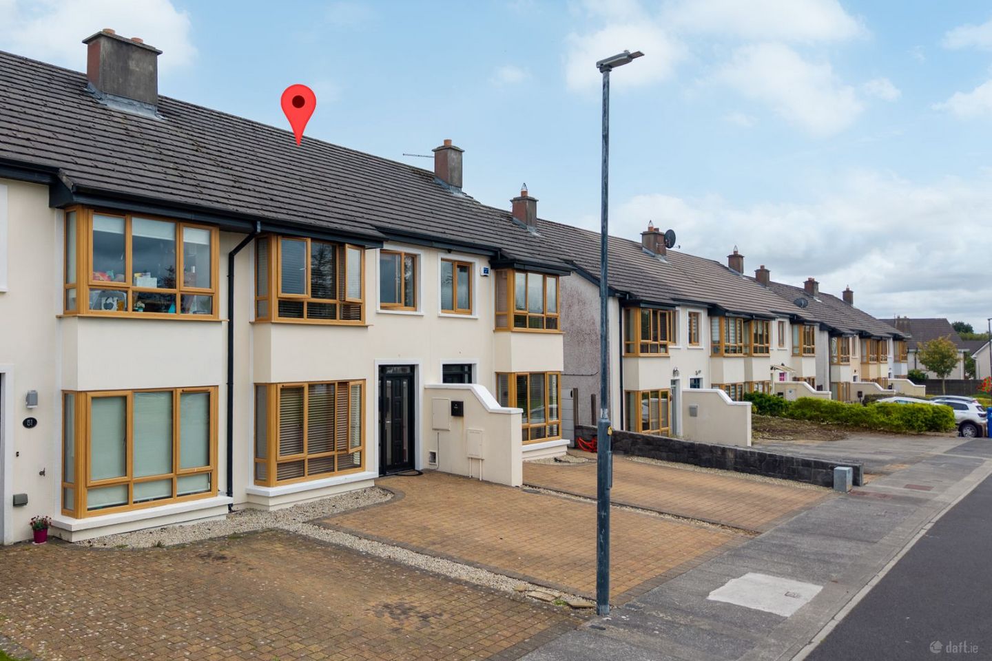 Carrabeag, Newport Road, Castlebar, Co. Mayo, F23HK35