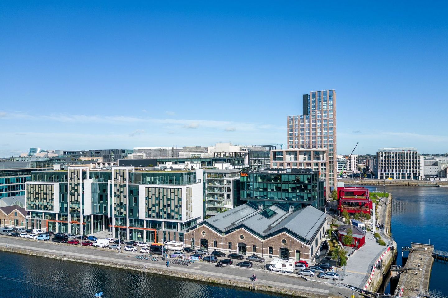 15 Hanover Court, Grand Canal Dock, Dublin 2, D02PW99