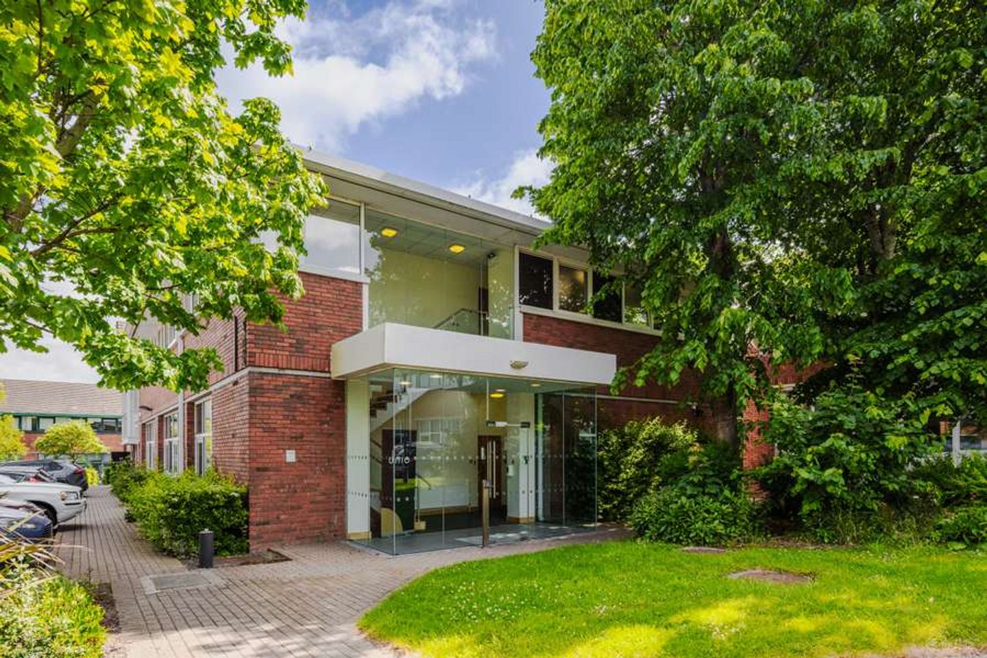 4A & 4B, Sandyford Business Centre, Burton Hall Road, Dublin 18